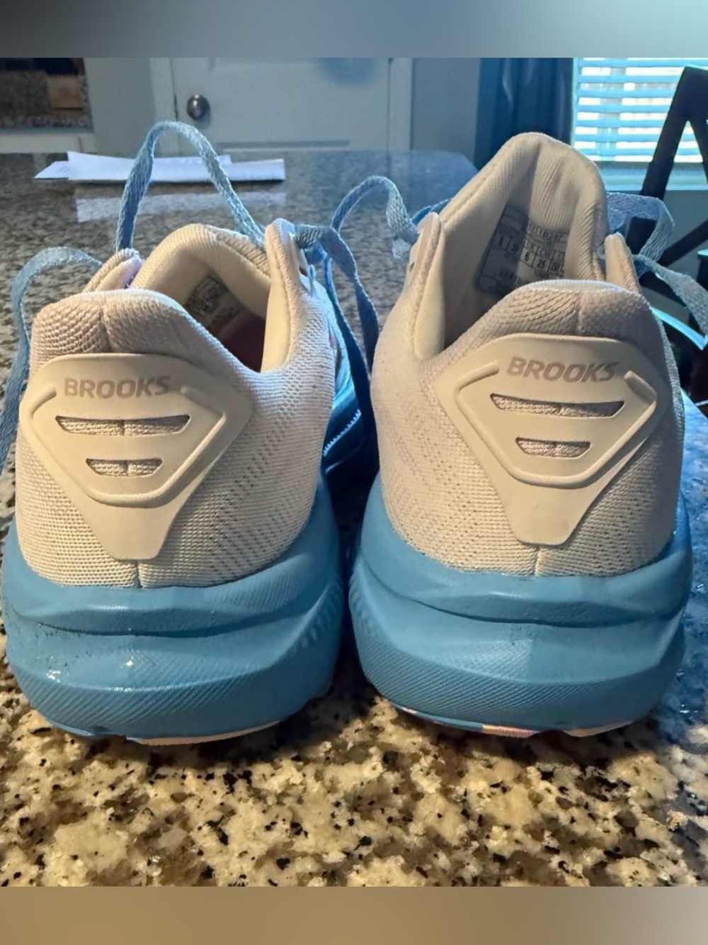 Brooks Ghost running sneakers - Picture 6 of 6